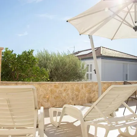 House By The Sea Vigo Zadar